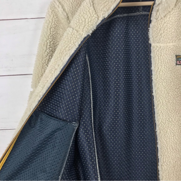 L.L. Bean Deep Pile Jacket - Picture 4 of 5